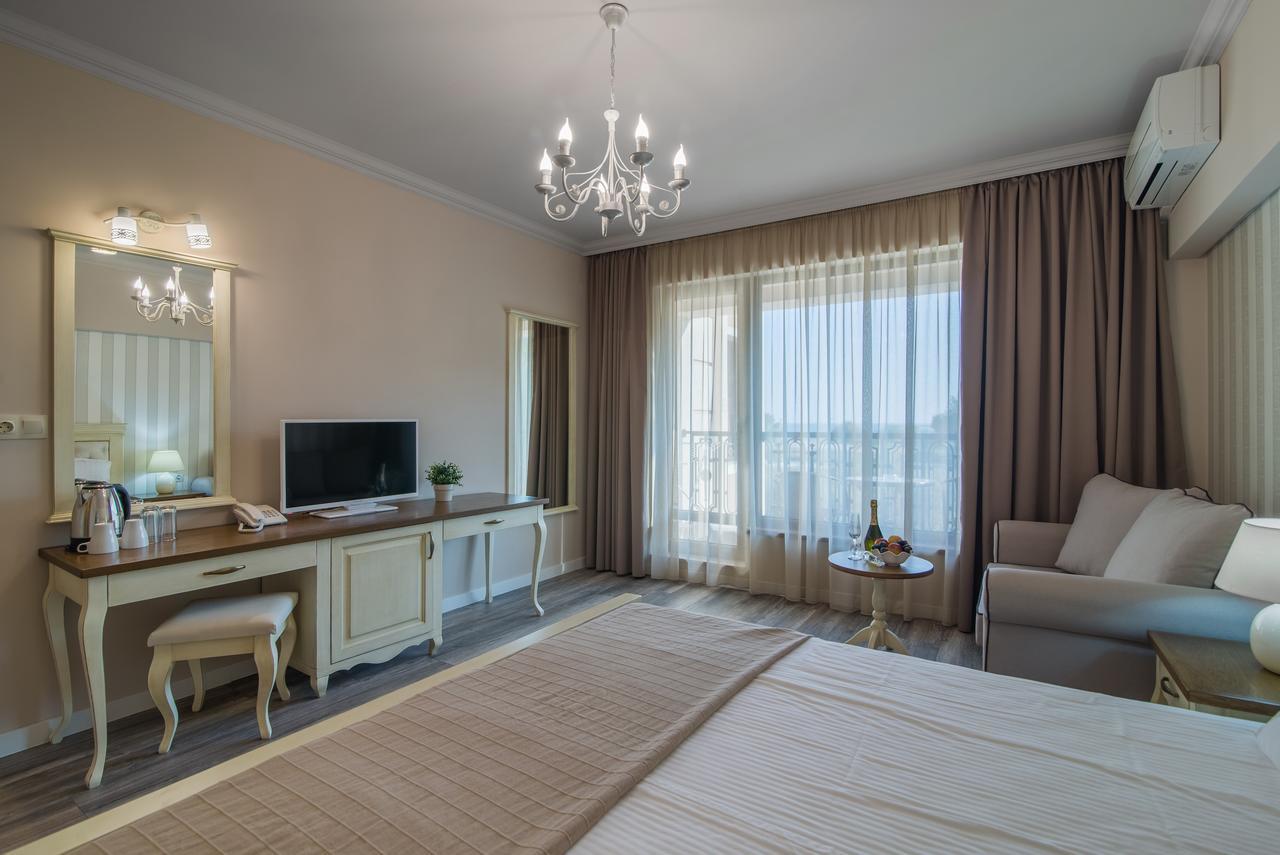 Sunny Castle Hotel Кранево Екстер'єр фото
