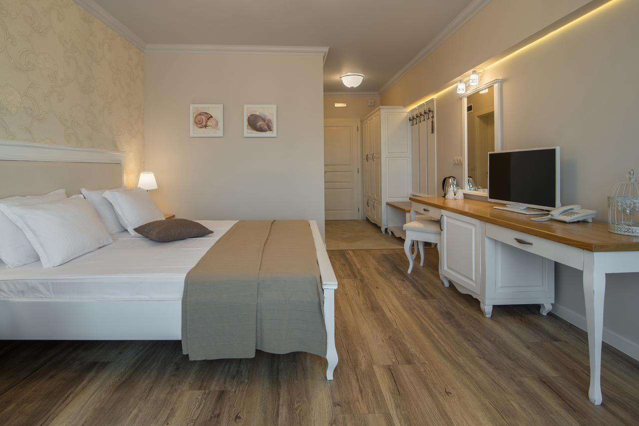 Sunny Castle Hotel Кранево Екстер'єр фото